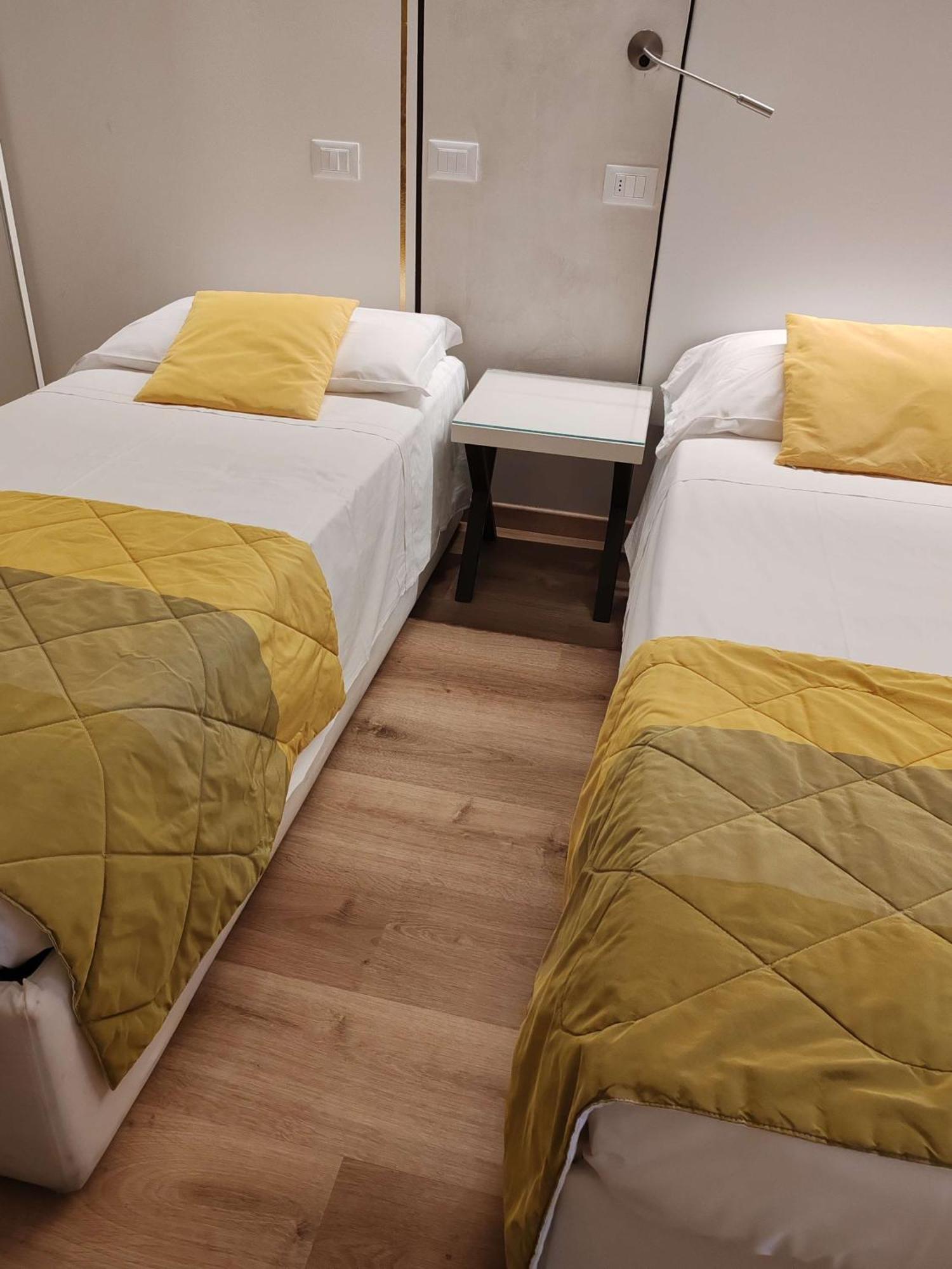 Hotel Bellevue Pesaro Buitenkant foto