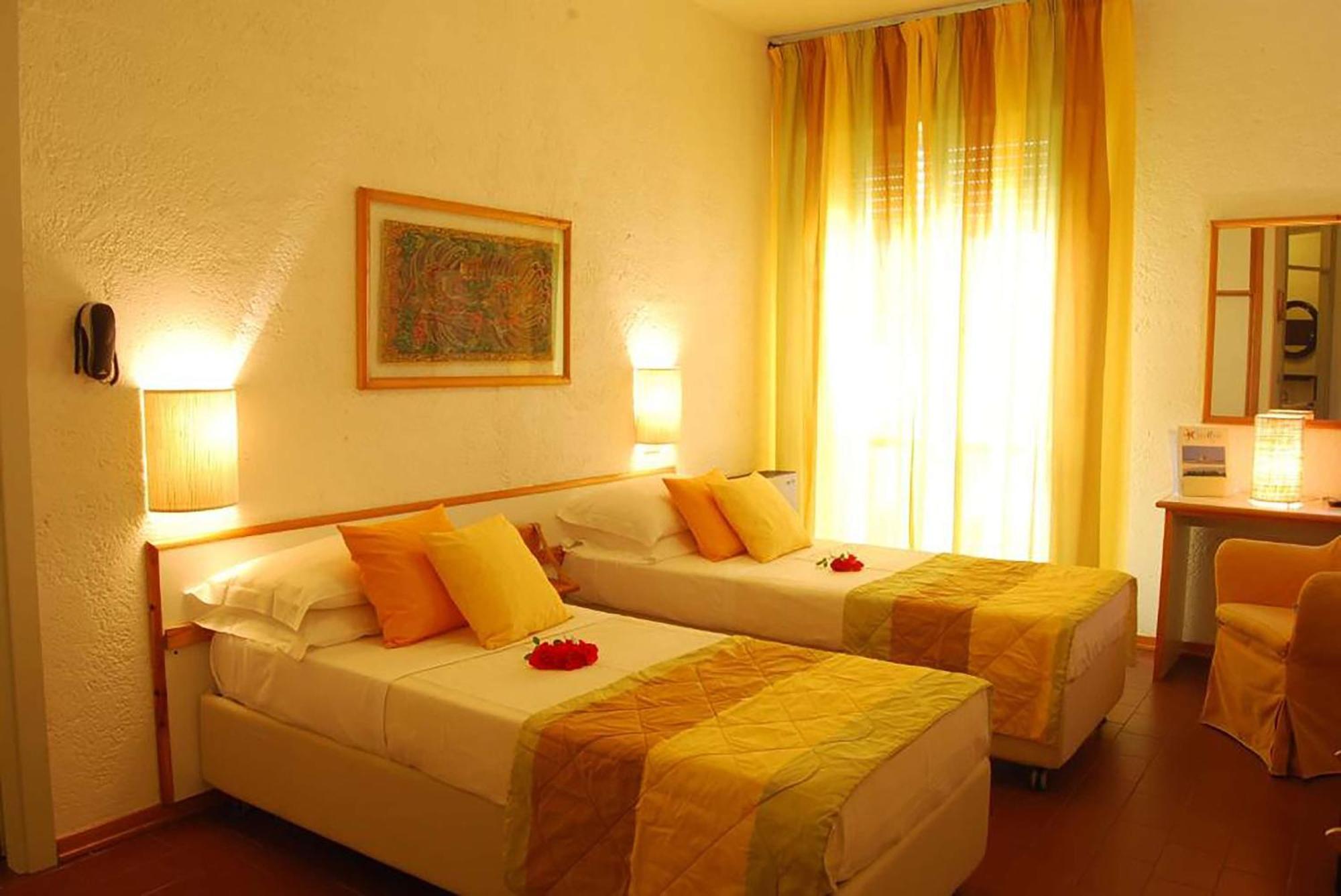 Hotel Bellevue Pesaro Buitenkant foto