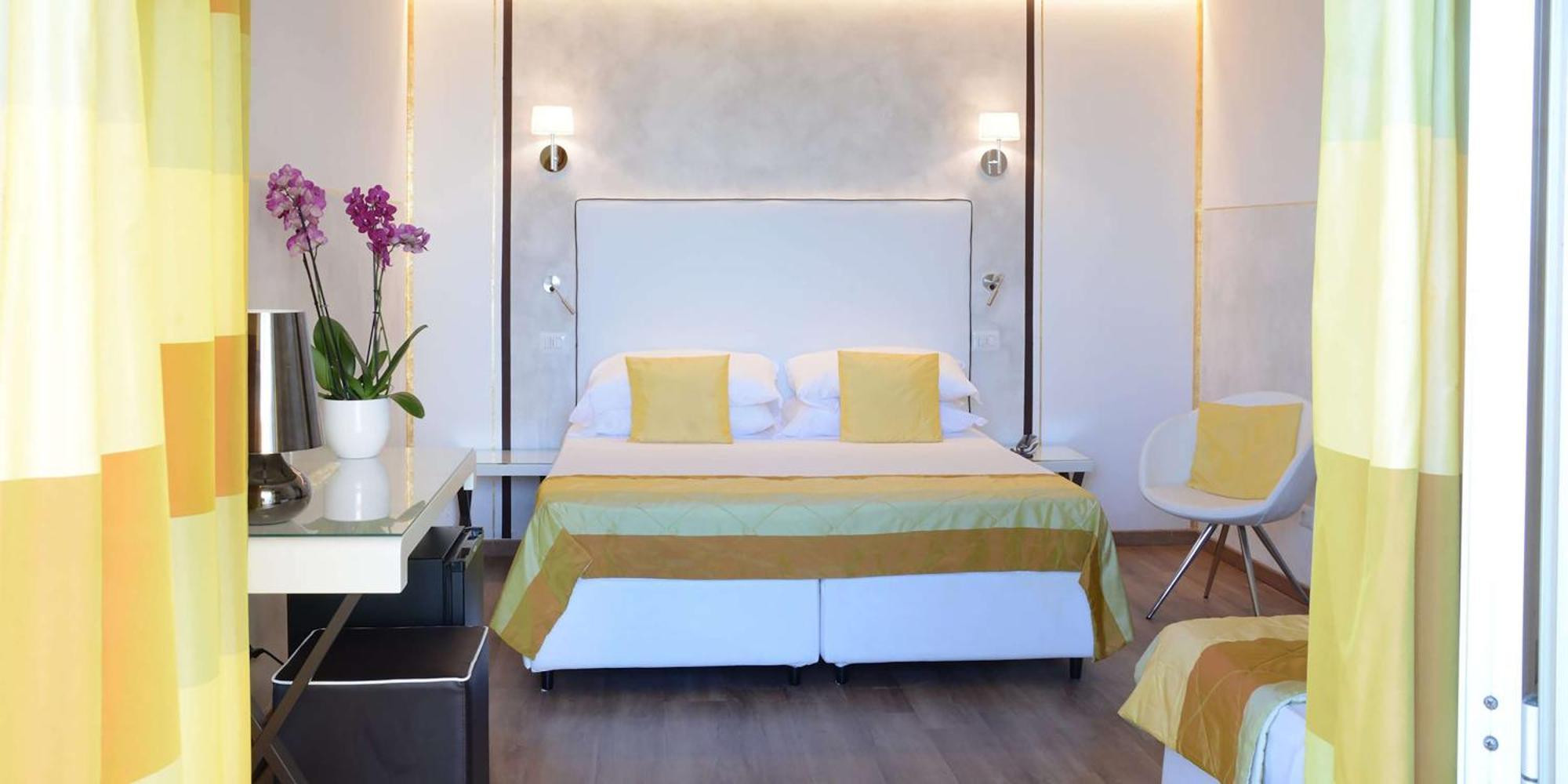 Hotel Bellevue Pesaro Buitenkant foto